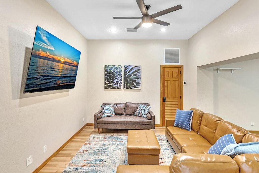 Pool Heat I Firepit And Bbq I 75"Tv I Foosball I 581Mbps Cooper City المظهر الخارجي الصورة