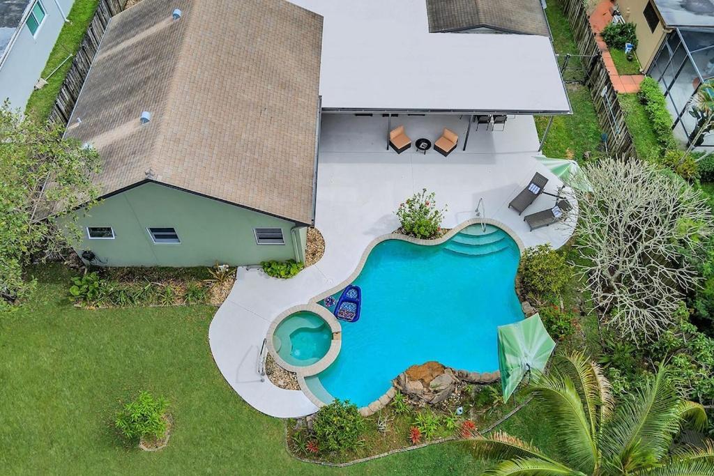 Pool Heat I Firepit And Bbq I 75"Tv I Foosball I 581Mbps Cooper City المظهر الخارجي الصورة